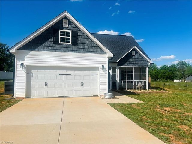 729 Deadmon Road, Mocksville, NC 27028