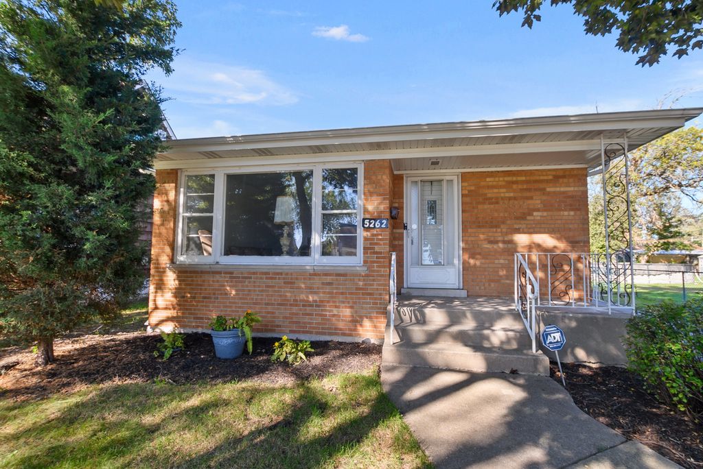 5262 Alexander Place, Oak Lawn, IL 60453 — photo 2