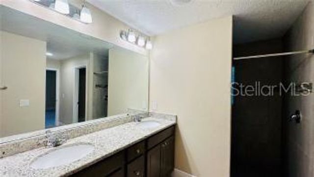 4340 LAKESHORE DRIVE, St Cloud, FL 34772