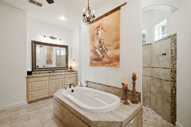 701 Cactus Rio Drive, Weatherford, TX 76087