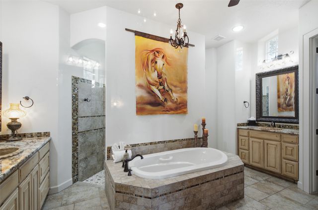 701 Cactus Rio Drive, Weatherford, TX 76087