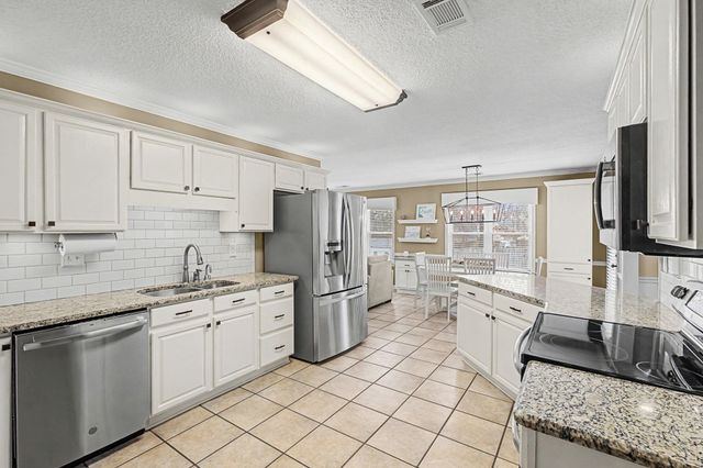 4633 MOLSONWOOD DR, Bartlett, TN 38135