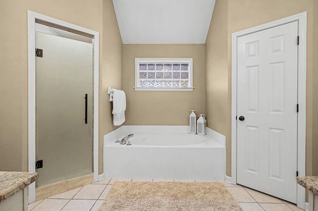 4633 MOLSONWOOD DR, Bartlett, TN 38135