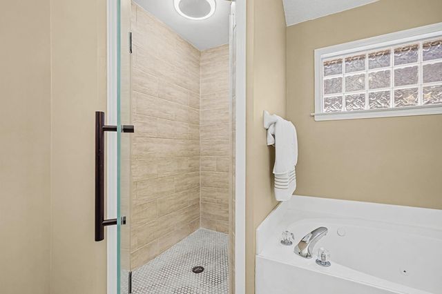 4633 MOLSONWOOD DR, Bartlett, TN 38135