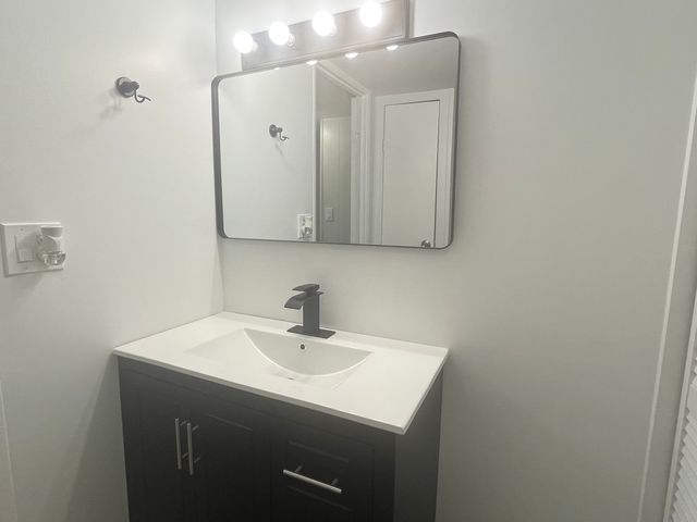 9001 S Cicero Avenue 190, Oak Lawn, IL 60453