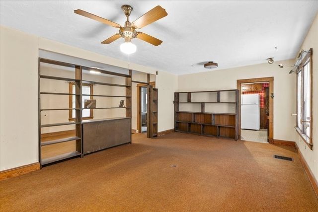 1055 S Franklin St, Holbrook, MA 02343