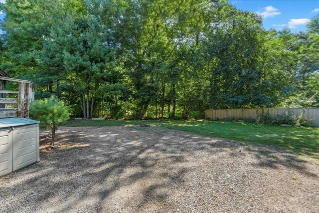 1055 S Franklin St, Holbrook, MA 02343