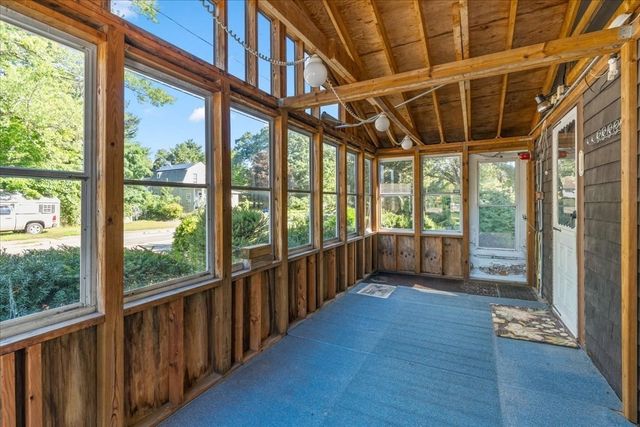 1055 S Franklin St, Holbrook, MA 02343