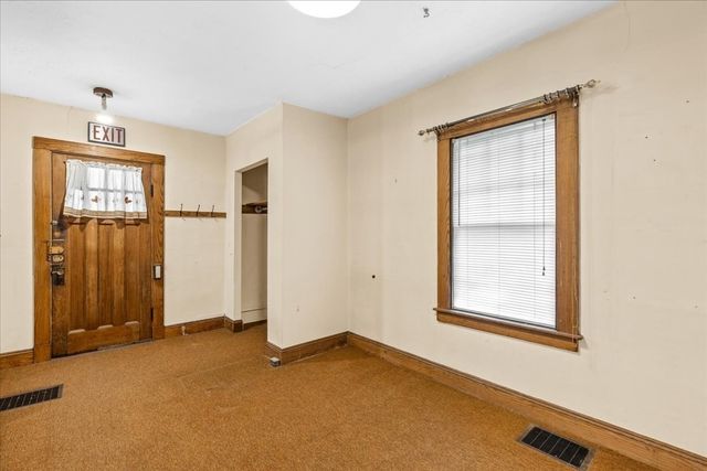 1055 S Franklin St, Holbrook, MA 02343