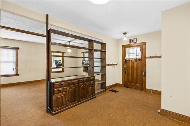 1055 S Franklin St, Holbrook, MA 02343