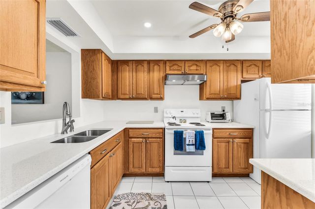 8977 MIDNIGHT PASS ROAD 219, Sarasota, FL 34242