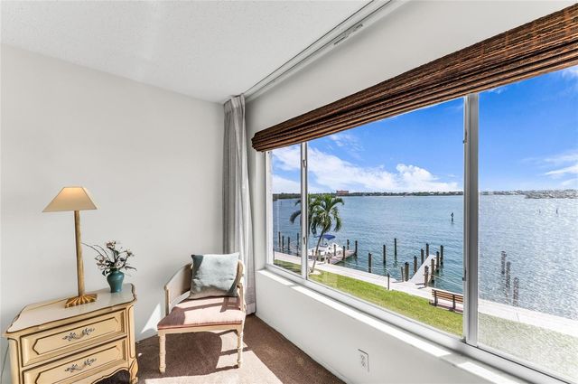 8977 MIDNIGHT PASS ROAD 219, Sarasota, FL 34242