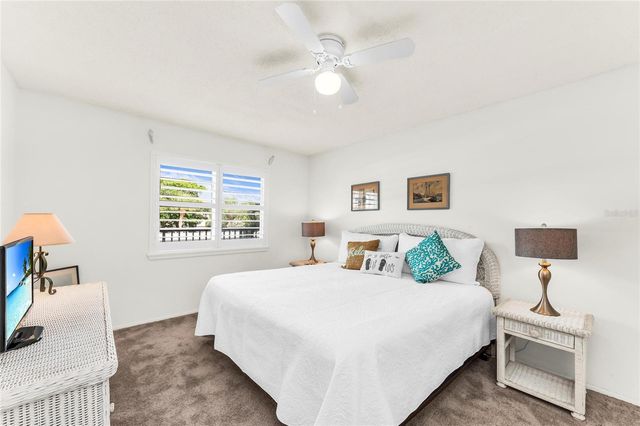 8977 MIDNIGHT PASS ROAD 219, Sarasota, FL 34242