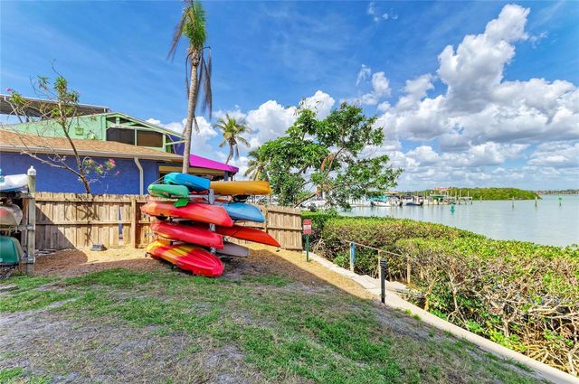 8977 MIDNIGHT PASS ROAD 219, Sarasota, FL 34242