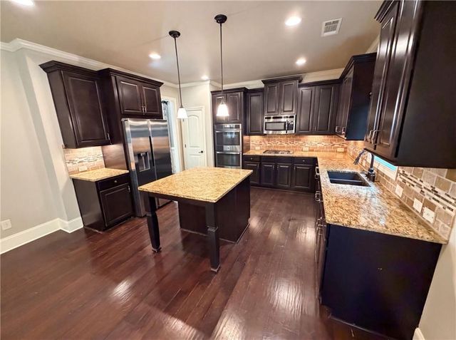 8785 Ellesmere Drive, Cumming, GA 30041