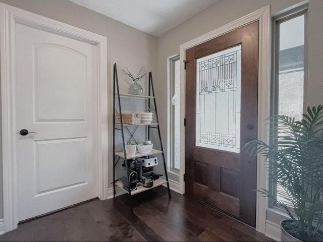 120 April Wind Drive E, Montgomery, TX 77356