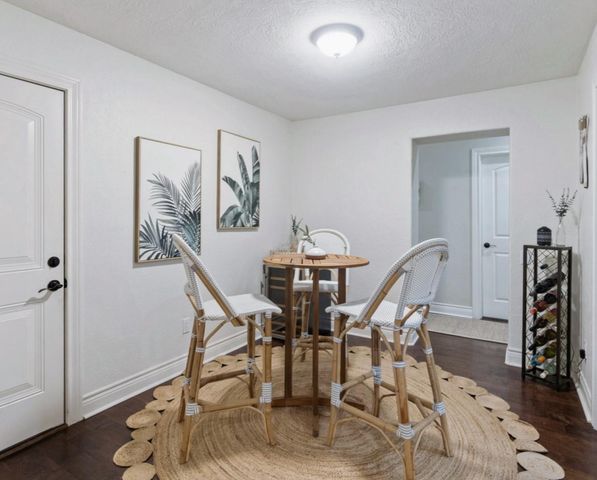 120 April Wind Drive E, Montgomery, TX 77356