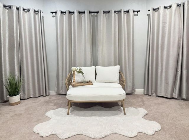 120 April Wind Drive E, Montgomery, TX 77356