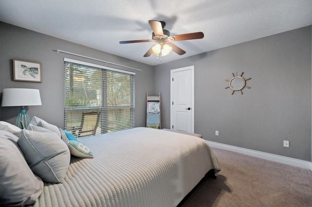 120 April Wind Drive E, Montgomery, TX 77356