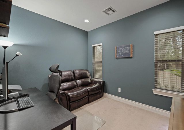 120 April Wind Drive E, Montgomery, TX 77356