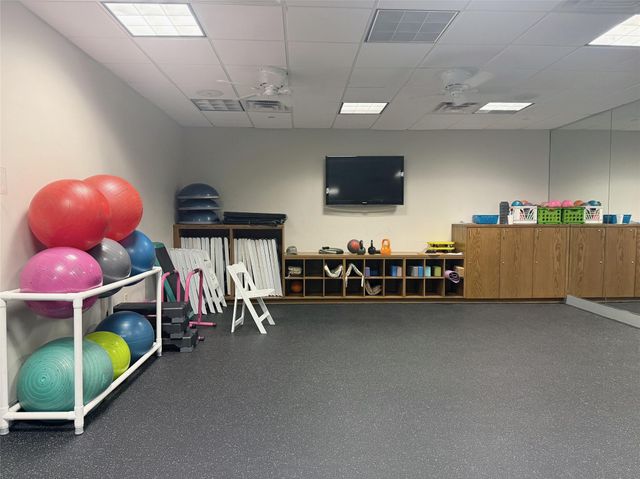 120 April Wind Drive E, Montgomery, TX 77356