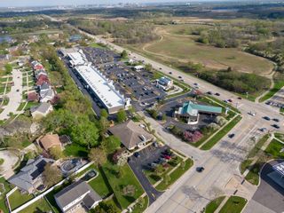 1600 W Algonquin Road, Hoffman Estates, IL 60192