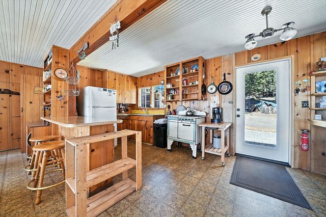 31790 Kit Carson Way, Pioneer, CA 95666