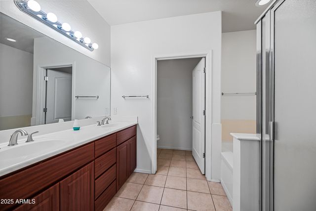 705 W QUEEN CREEK Road 1079, Chandler, AZ 85248