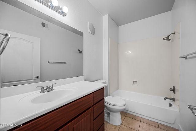 705 W QUEEN CREEK Road 1079, Chandler, AZ 85248