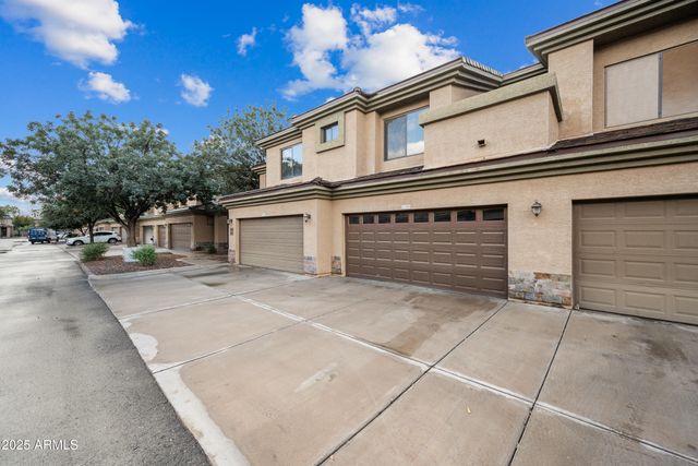 705 W QUEEN CREEK Road 1079, Chandler, AZ 85248