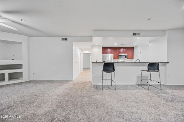 705 W QUEEN CREEK Road 1079, Chandler, AZ 85248