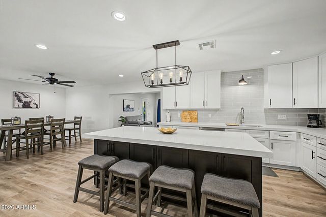 4937 E EVANS Drive, Scottsdale, AZ 85254