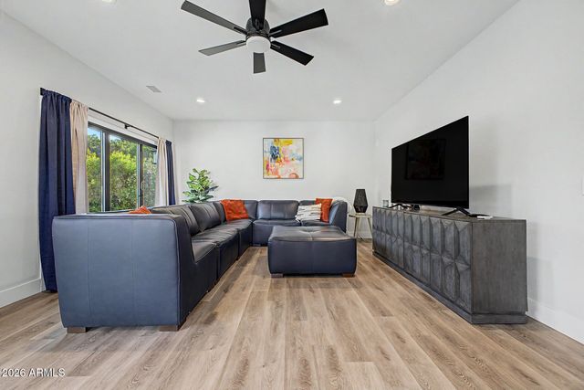 4937 E EVANS Drive, Scottsdale, AZ 85254