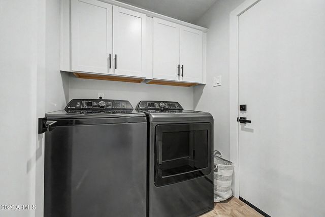 4937 E EVANS Drive, Scottsdale, AZ 85254