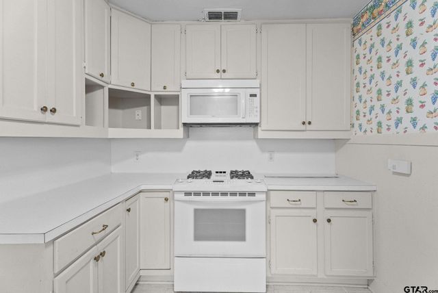 526 W 6th St, Tyler, TX 75701