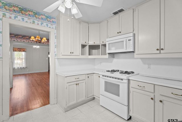 526 W 6th St, Tyler, TX 75701