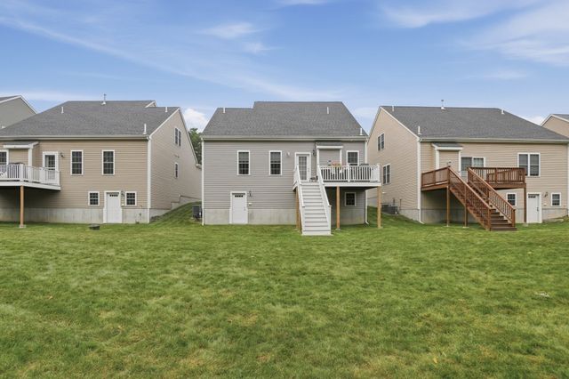 15 Beaver Pond Road 15, Milford, MA 01757