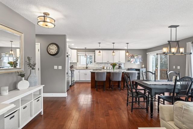 6806 Deerwood Lane N, Maple Grove, MN 55369