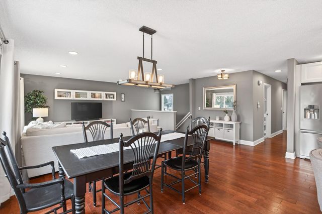 6806 Deerwood Lane N, Maple Grove, MN 55369