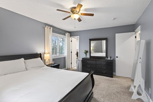 6806 Deerwood Lane N, Maple Grove, MN 55369