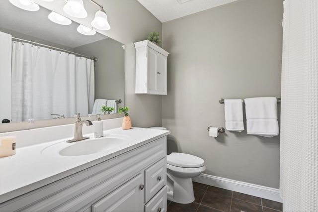 6806 Deerwood Lane N, Maple Grove, MN 55369