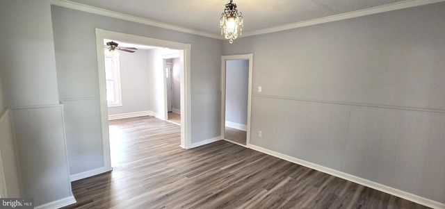 121 N BROAD ST, Waynesboro, PA 17268