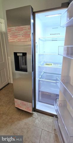 121 N BROAD ST, Waynesboro, PA 17268