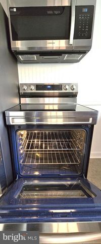 121 N BROAD ST, Waynesboro, PA 17268