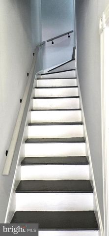 121 N BROAD ST, Waynesboro, PA 17268