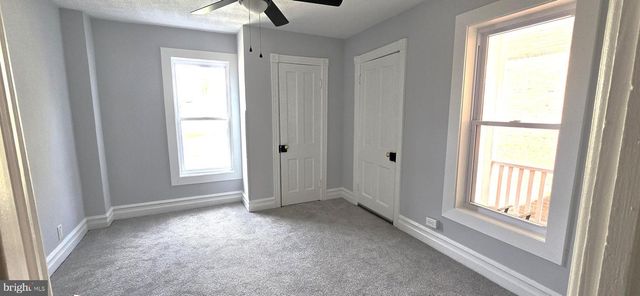 121 N BROAD ST, Waynesboro, PA 17268