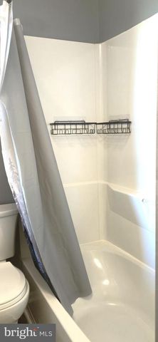 121 N BROAD ST, Waynesboro, PA 17268