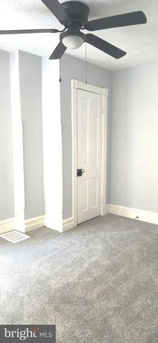 121 N BROAD ST, Waynesboro, PA 17268