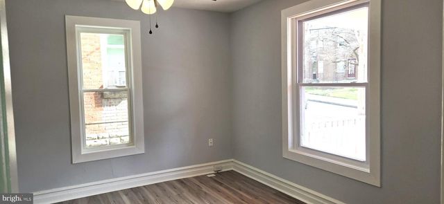 121 N BROAD ST, Waynesboro, PA 17268