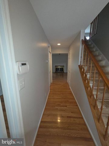 20626 HIGHLAND HALL DR, Montgomery Village, MD 20886